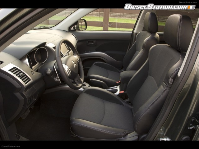 Mitsubishi Outlander ES Picture #3 Mitsubishi Outlander ES Picture #3